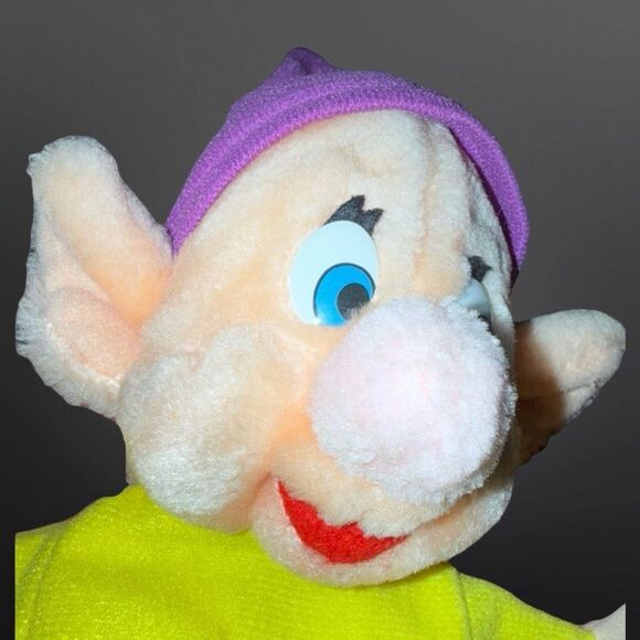 VINTAGE Disneyland Dopey Dwarf Hand Puppet Snow White & The Seven Dwarfs Plush - Picture 5 of 5